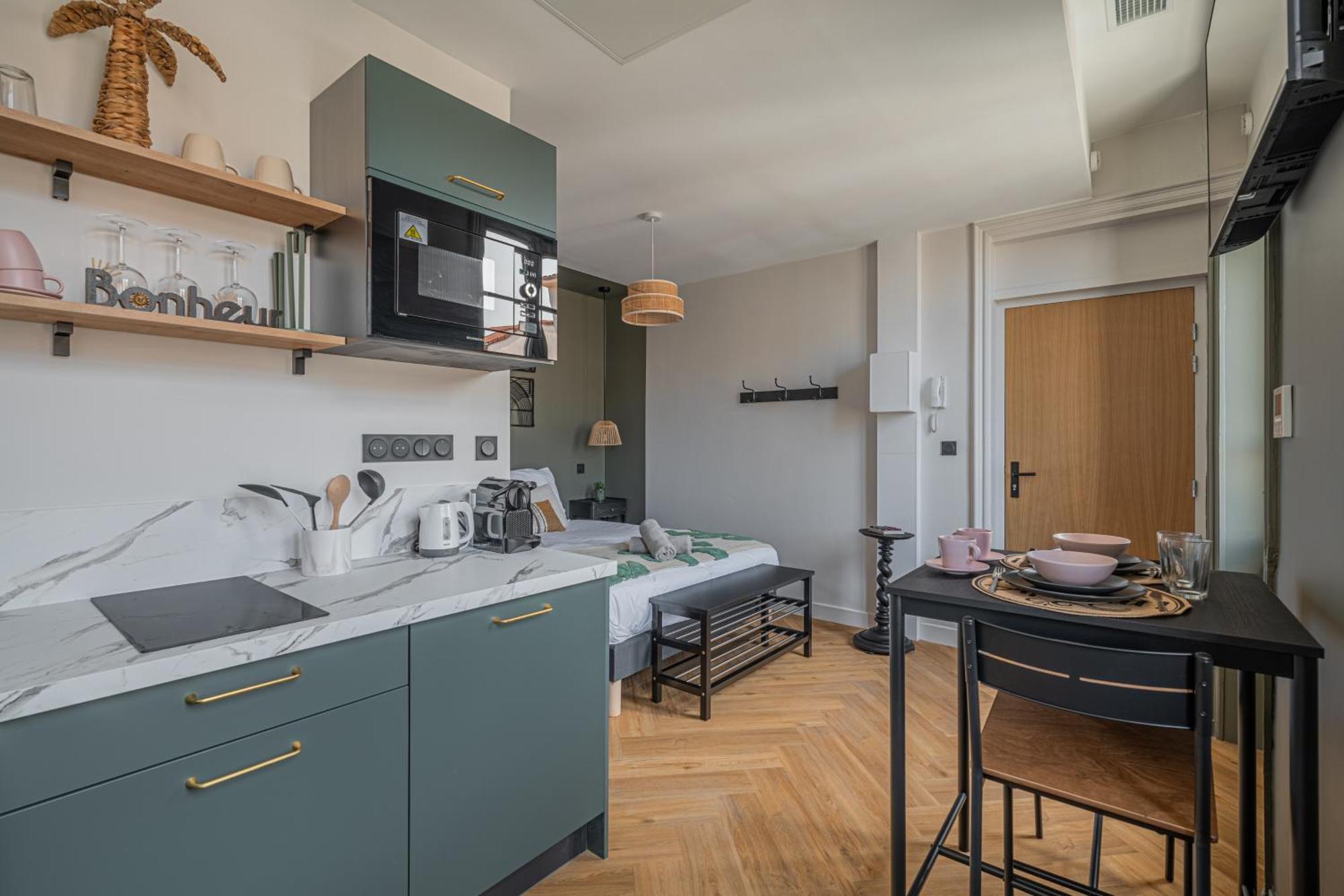 Le Felix Appart'Hotel Romans-sur-Isère Zewnętrze zdjęcie