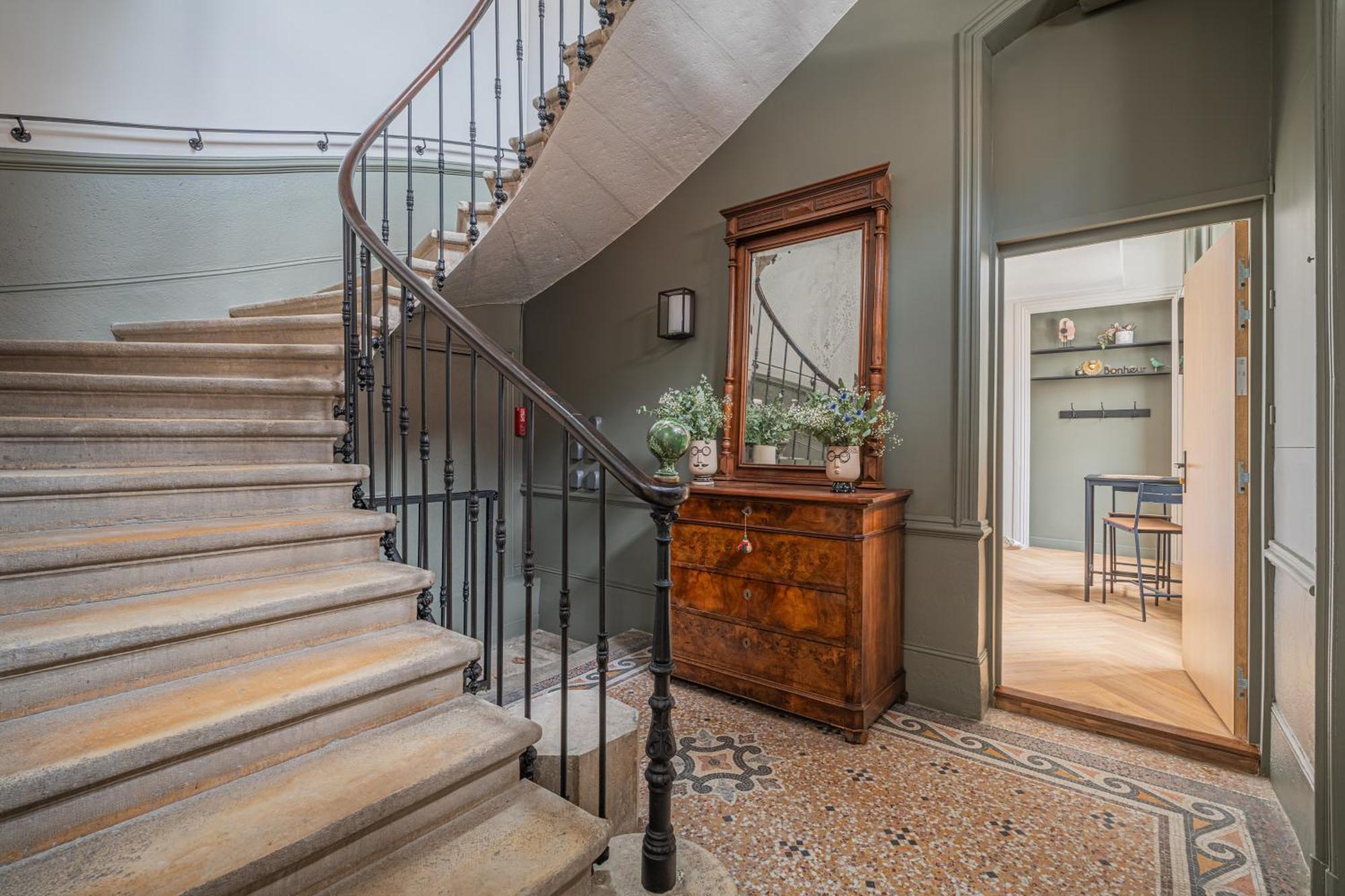 Le Felix Appart'Hotel Romans-sur-Isère Zewnętrze zdjęcie